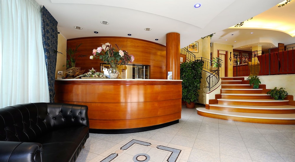 Hotel Mirabel 6/33