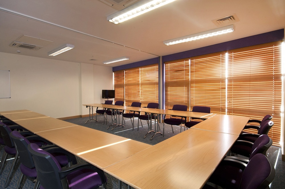 Premier Inn Edinburgh Park (The Gyle) 40/54