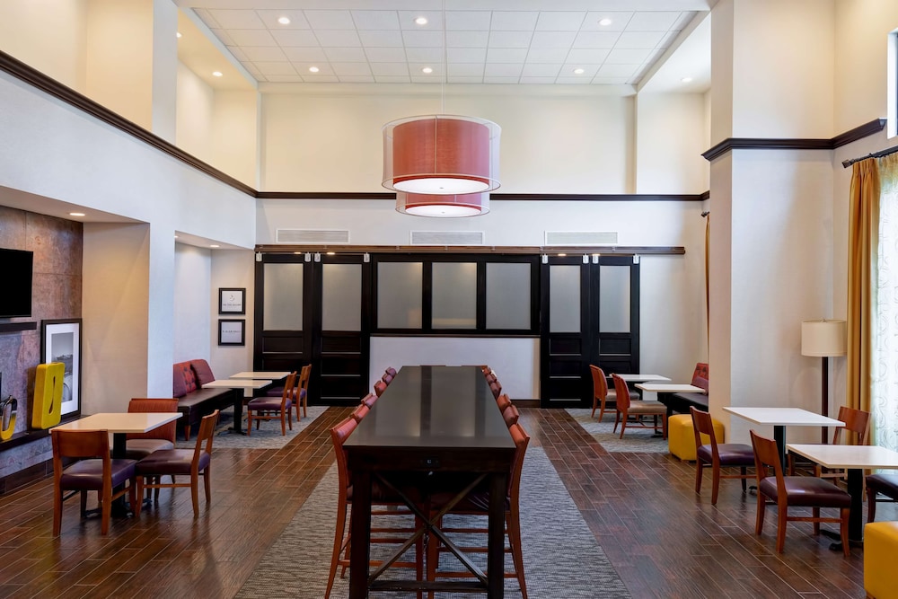 Hampton Inn & Suites Rohnert Park - Sonoma County 39/42