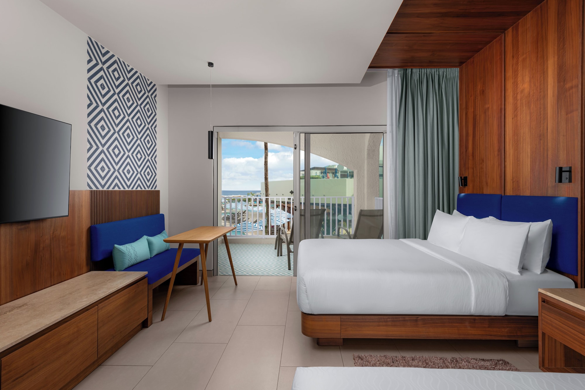 ROOM, KING BED, RESORT VIEW