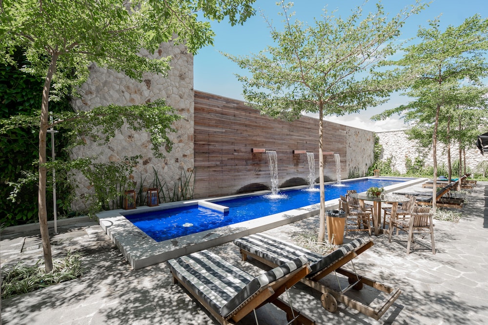 Pauli Boutique Hotel 42/62