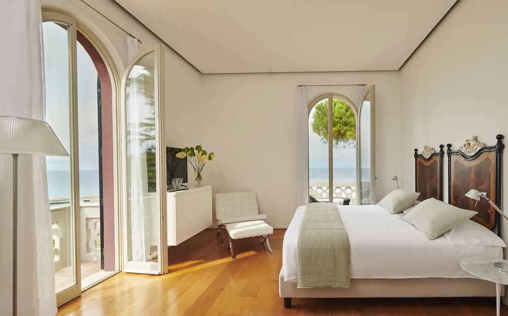 Villa Paola 6/49