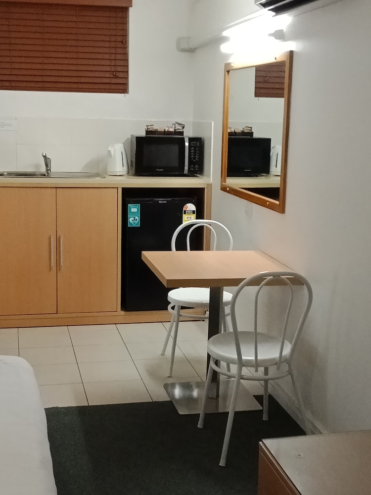Annerley Motor Inn 57/69