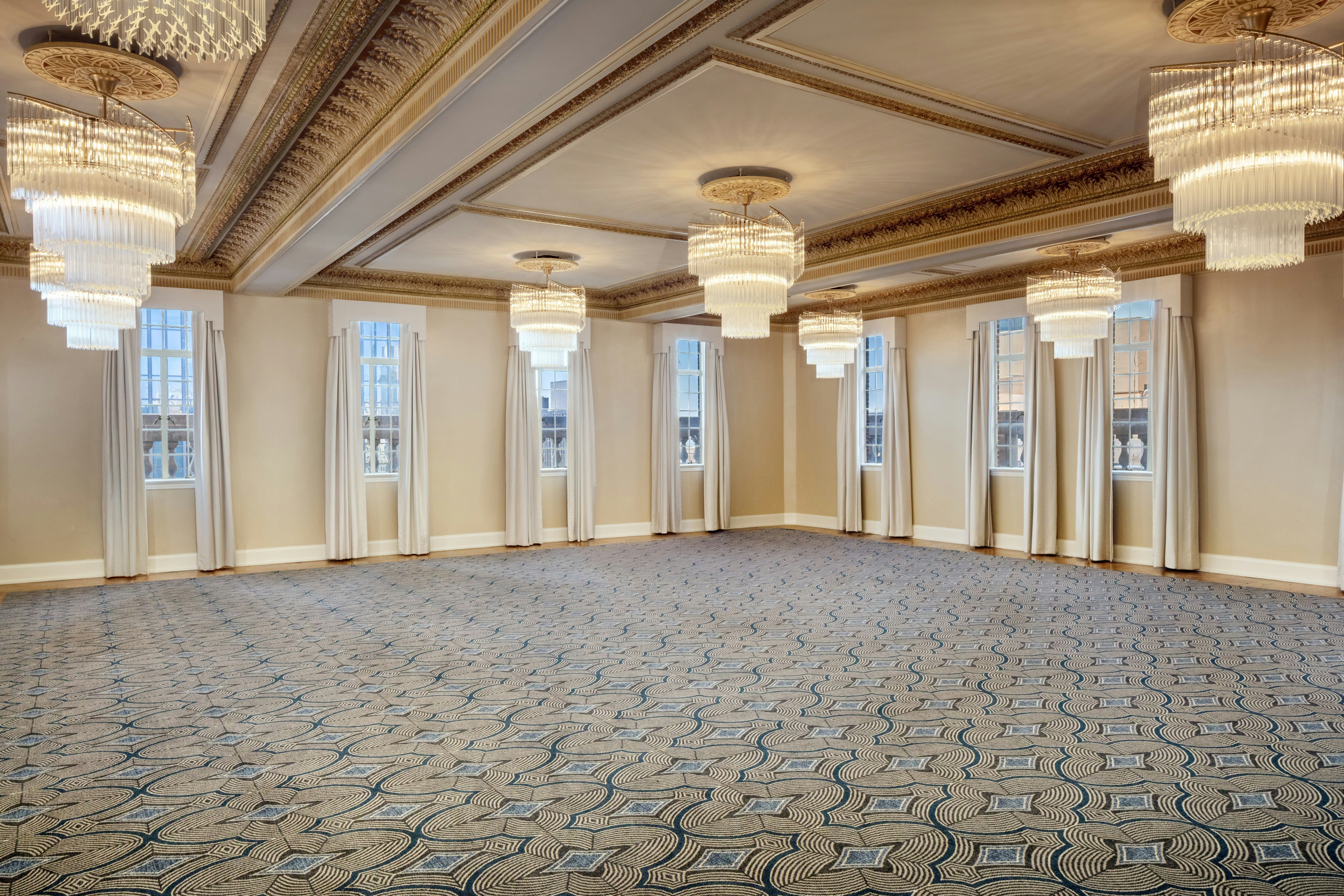 THE SKIRVIN HILTON OKLAHOMA CITY 29/65