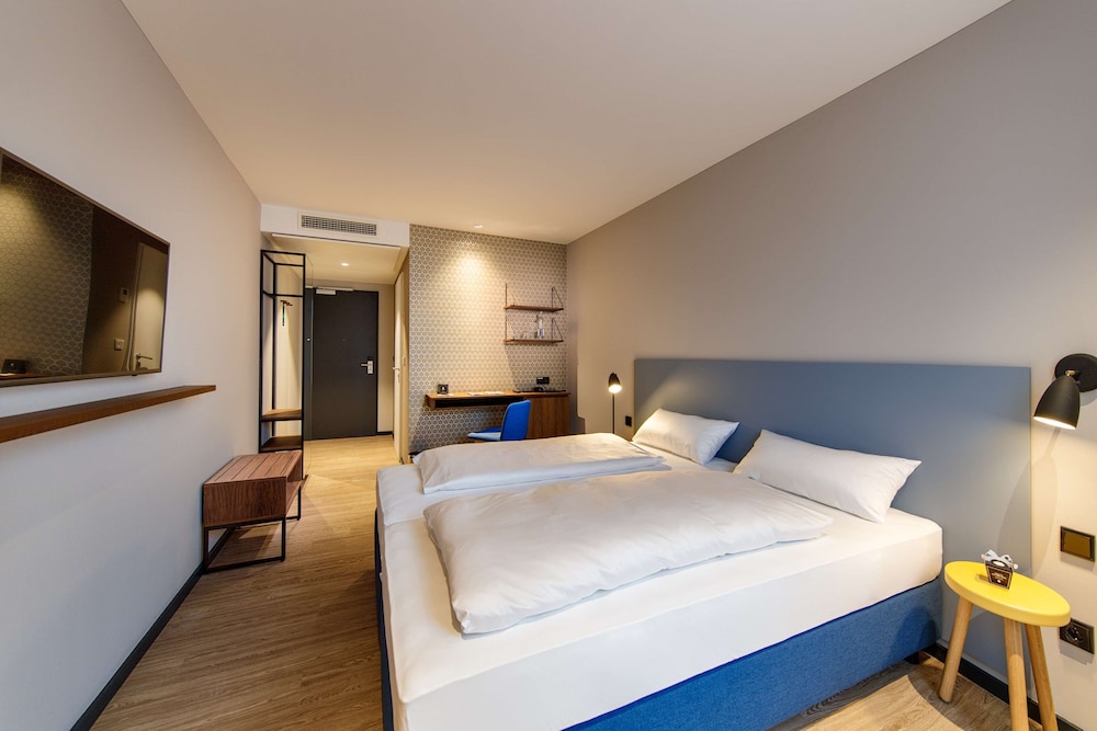 elaya hotel goeppingen, Trademark Collection by Wyndham 12/56