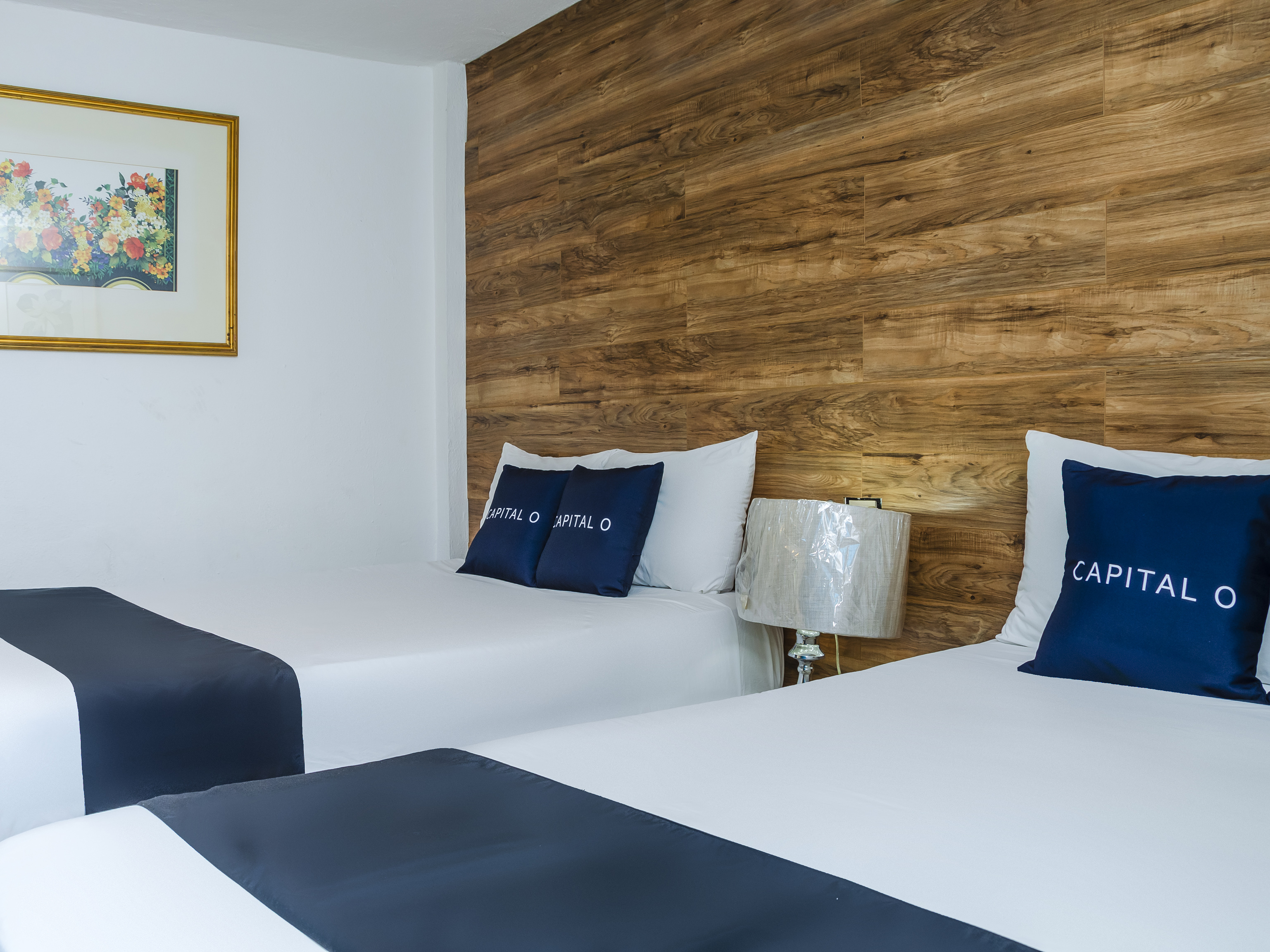 غرفة قياسية بسريرين، Capital O Hotel Dos Mares, Cabo San Lucas 3/3