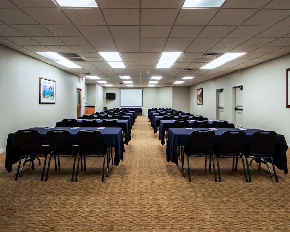 Sleep Inn & Suites Edmond Near University 41/44