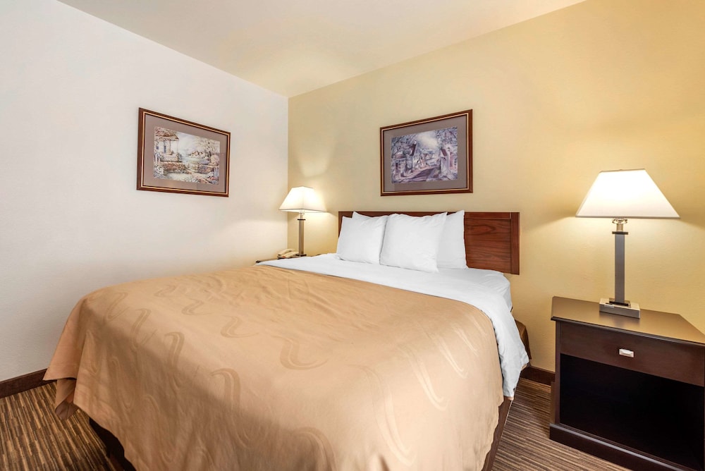 Quality Inn And Suites Limon 12/39