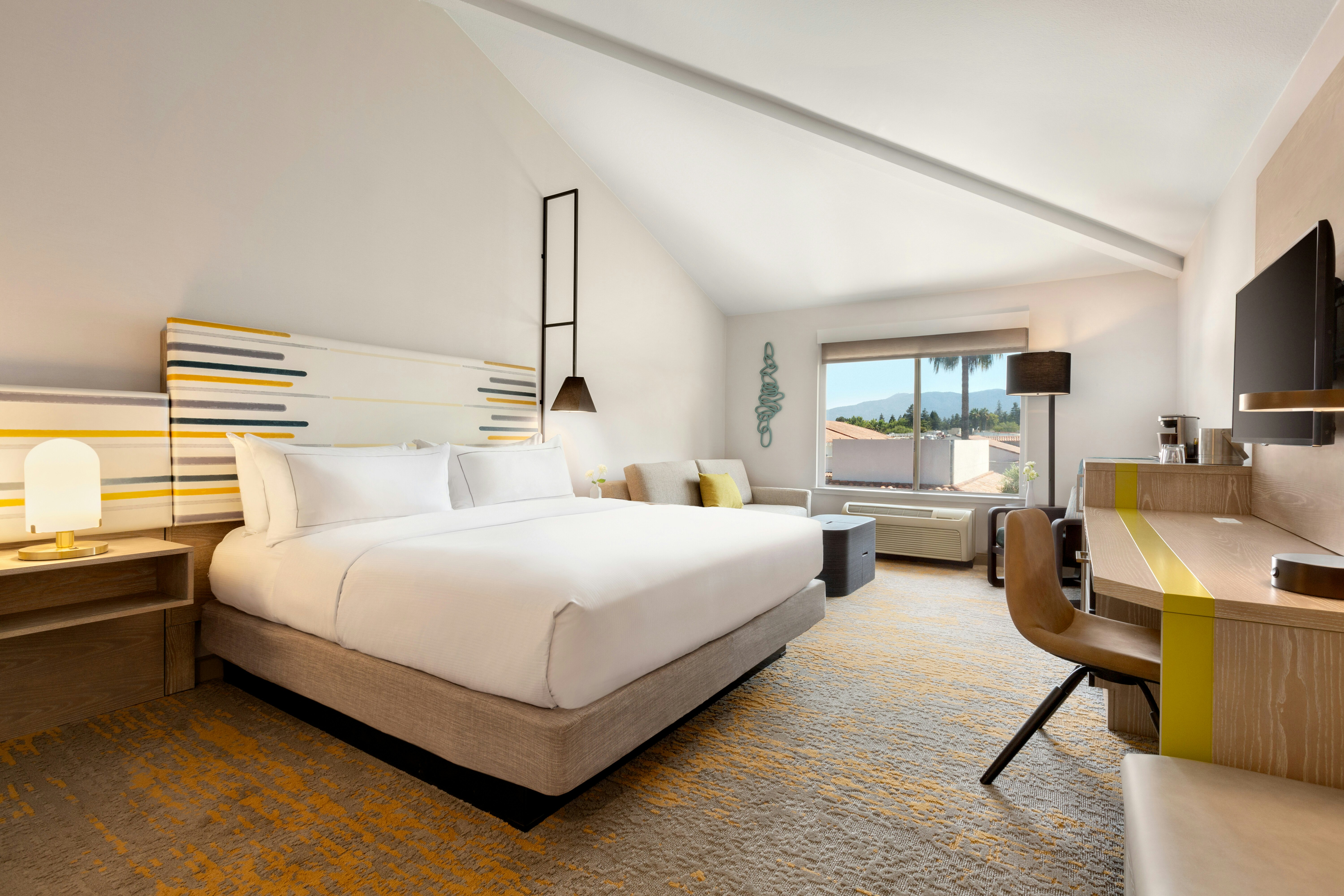 Deluxe, King Bed, Sofa