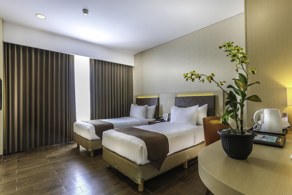 BW SUITE BELITUNG 15/50