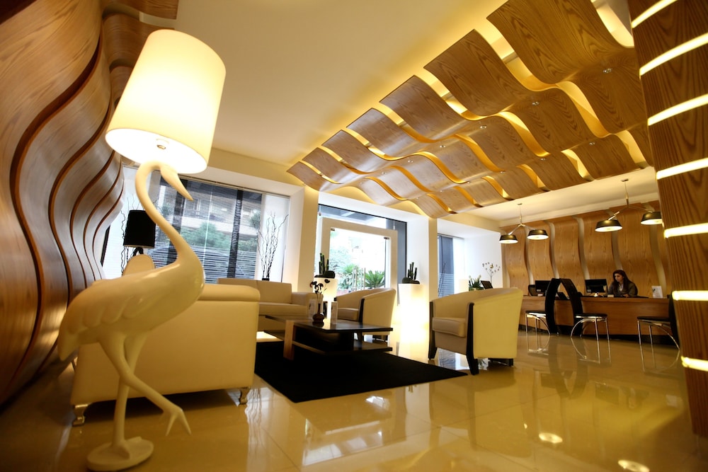 Wh Hotel 36/50