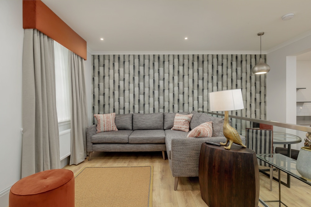 Destiny Scotland - Princes St Residence 34/50