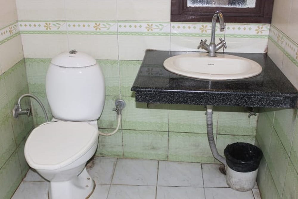 Hotel Kahkashan 16/16