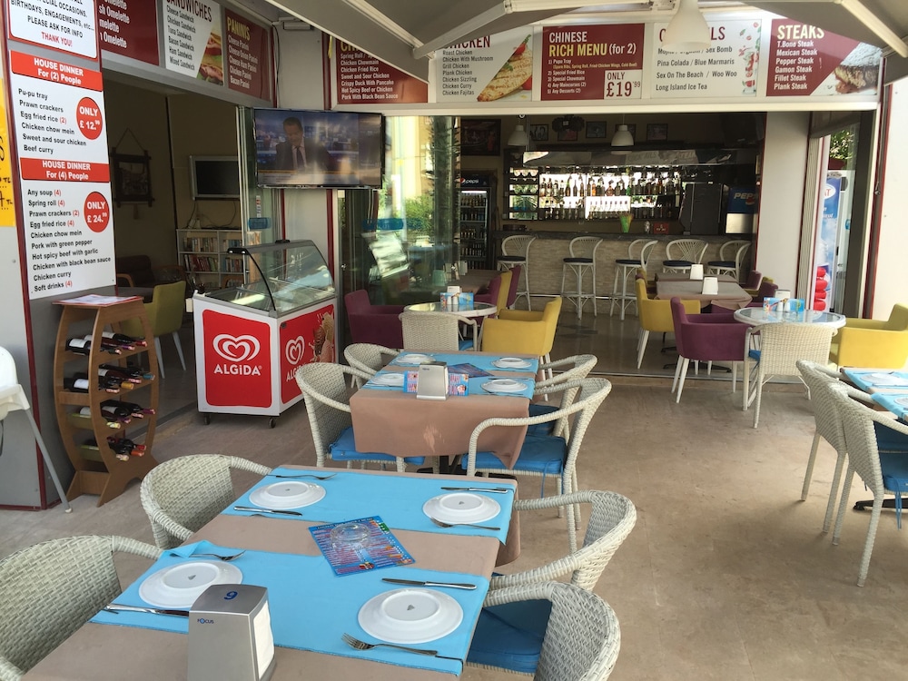 restaurant-cafeteria