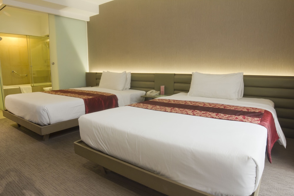 The E-Hotel Makati 19/59