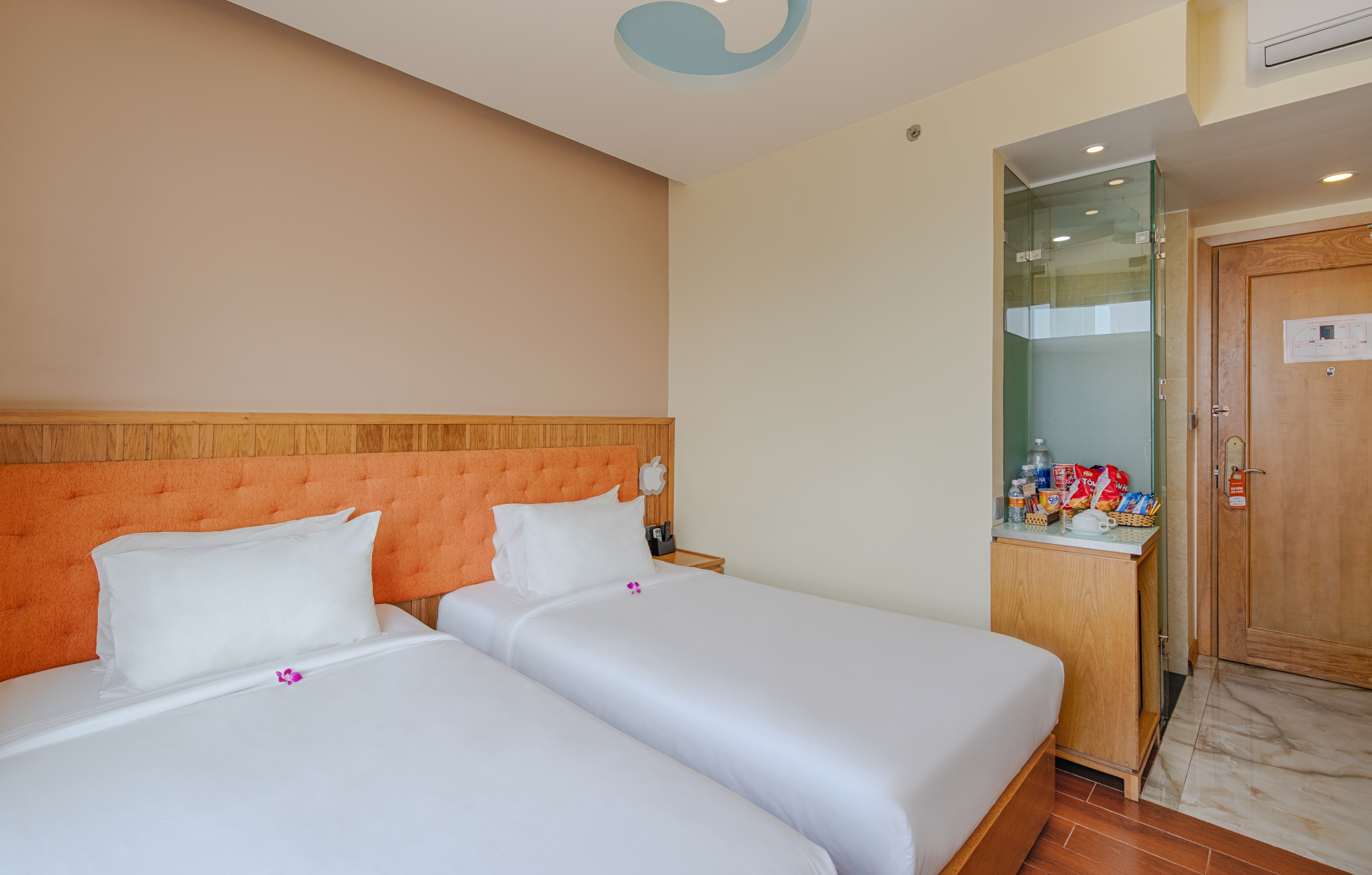 Superior, Twin Beds