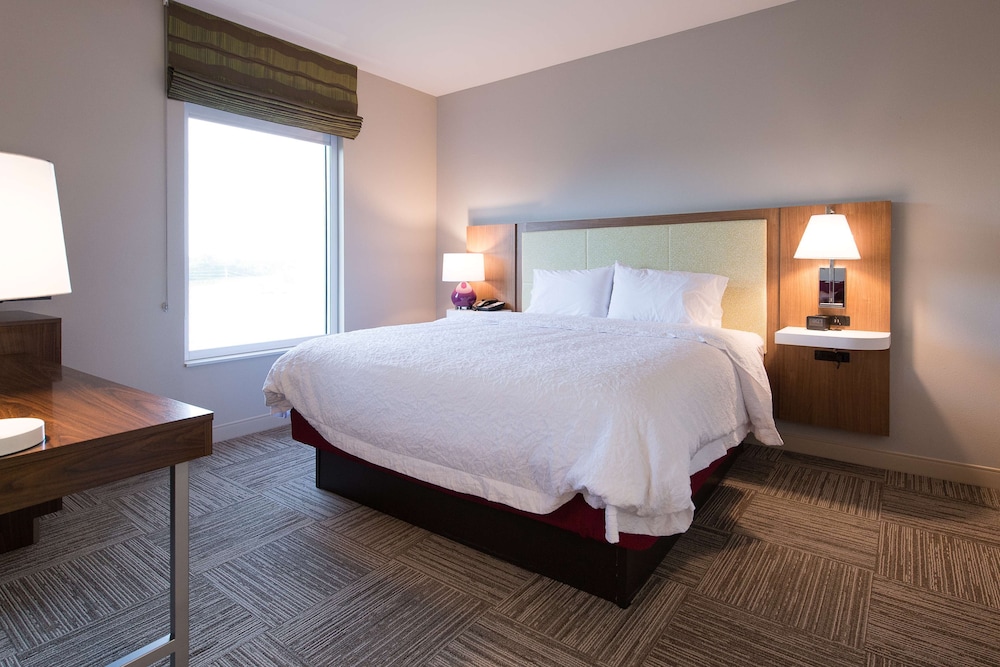 جناح استوديو بسرير كينج مع أريكة، Hampton Inn & Suites Fayetteville 7/10