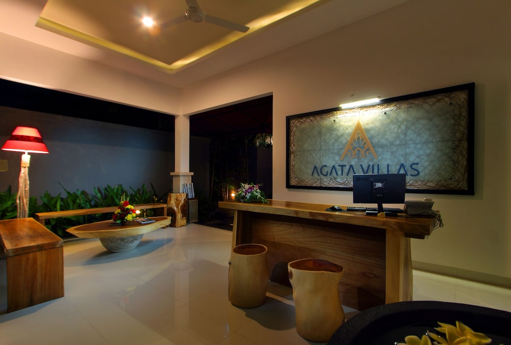 AGATA VILLAS 40/53