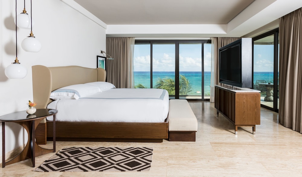 Thompson Playa Del Carmen Beach House 4/37