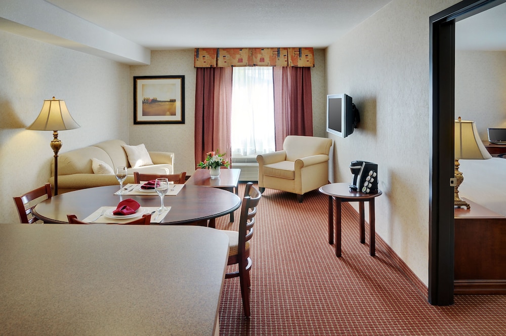 Pomeroy Inn & Suites 15/31