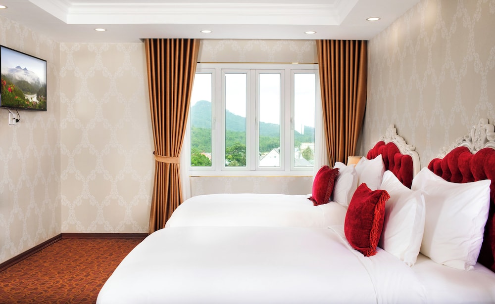 Ladalat Hotel 29/80
