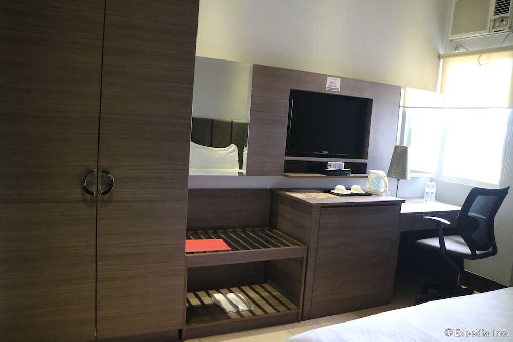 Avenue Suites Hotel 55/65