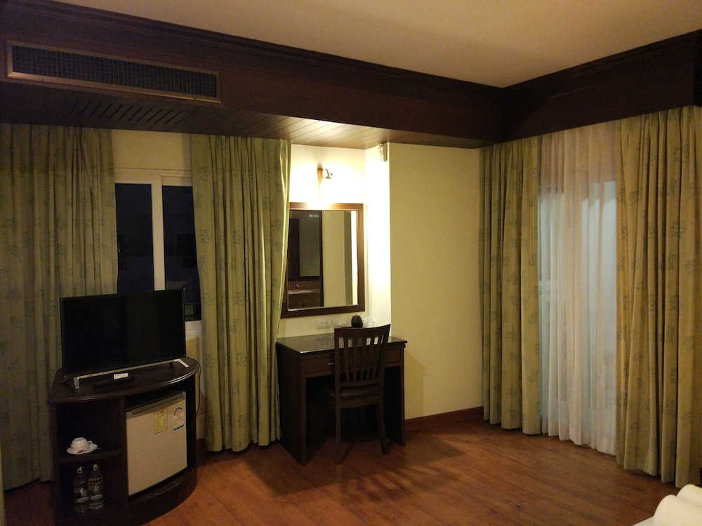 Fresh Inn Hotel 39/64