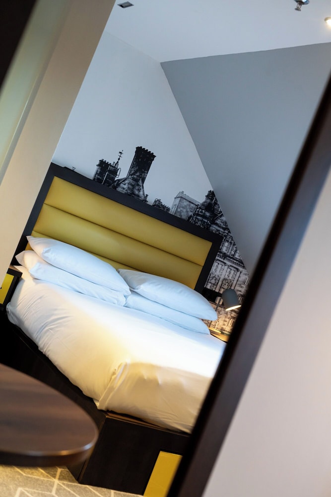 Km Hotel 22/48