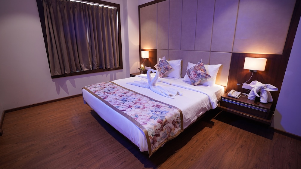Pride Hotel Bhopal 14/49