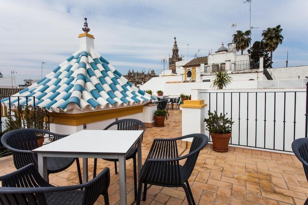 Hotel Boutique Elvira Plaza 62/72