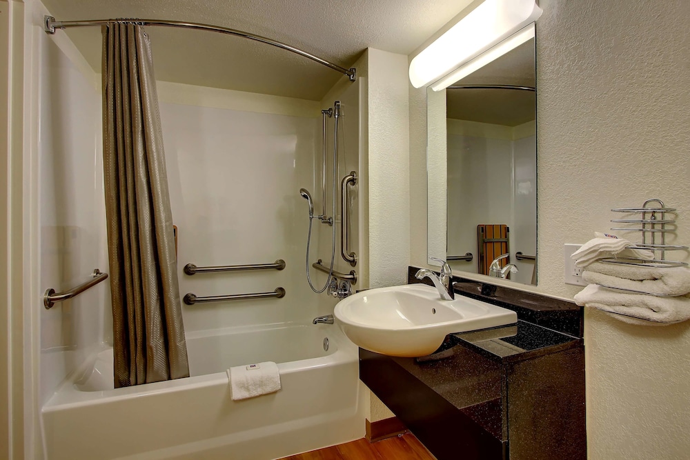 Motel6 York, PA - North 26/53