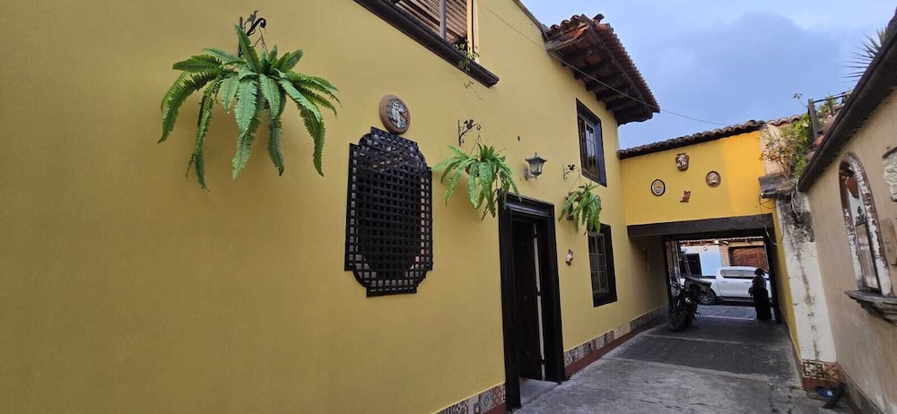 Hotel Real Antigua 6/50