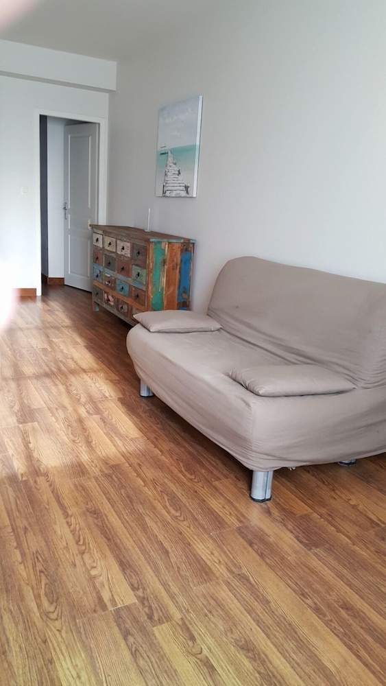 1 Bedroom, Garden, Apartment, Double Bed, Sofa
