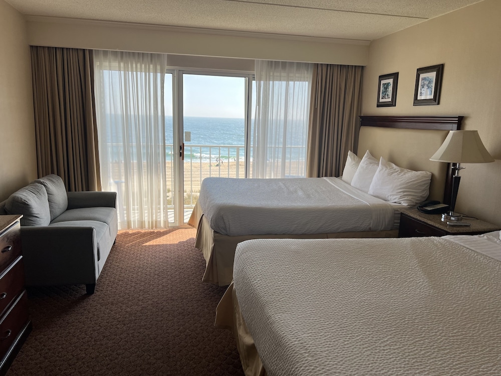 Princess Royale Oceanfront Resort 21/79