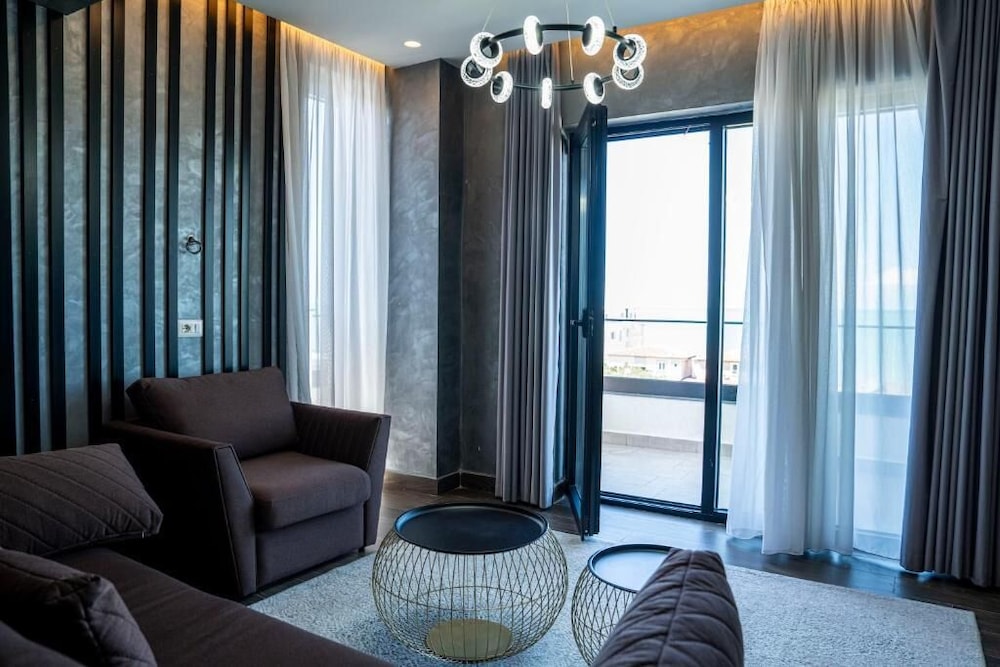 HENRY RESORT & SPA 48/62