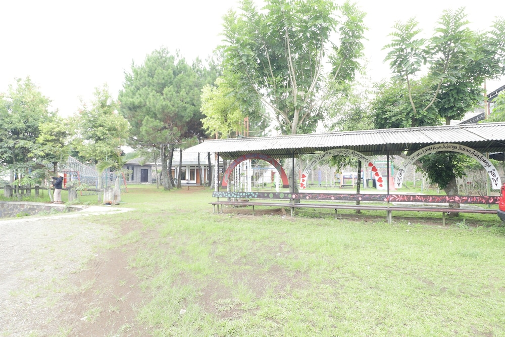 Nirwana Hotel Lembang by ZUZU 33/50