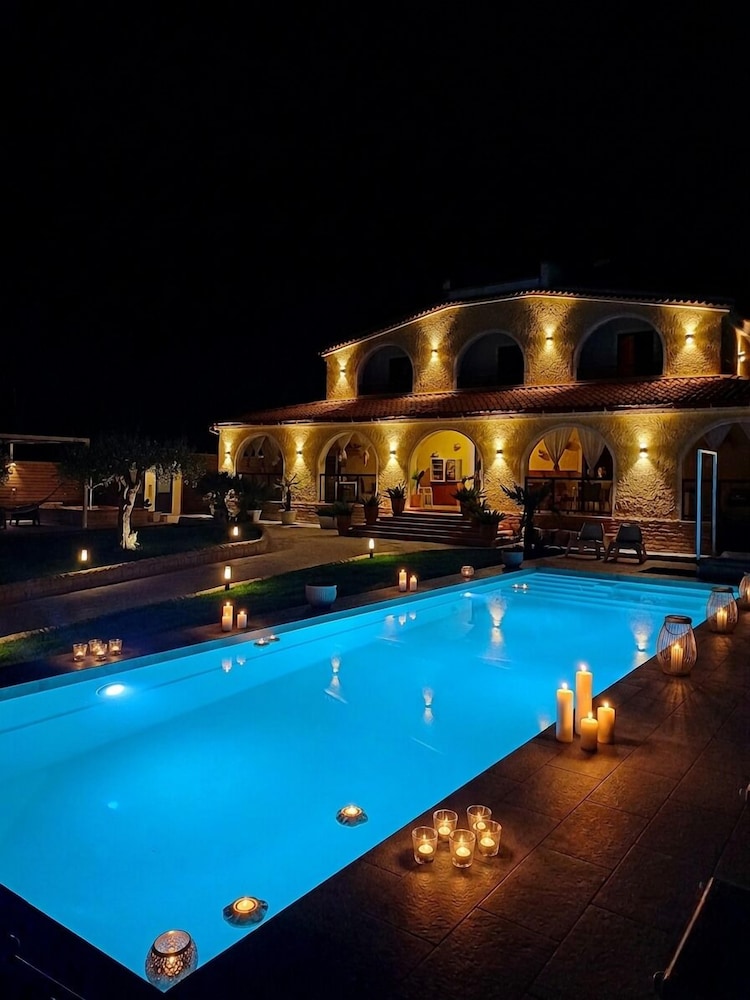 Sunset Bed And Breakfast Villa photo4