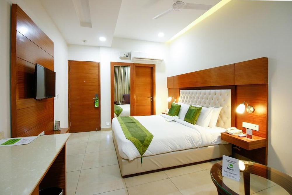 Mint Hotel Premia 16/36