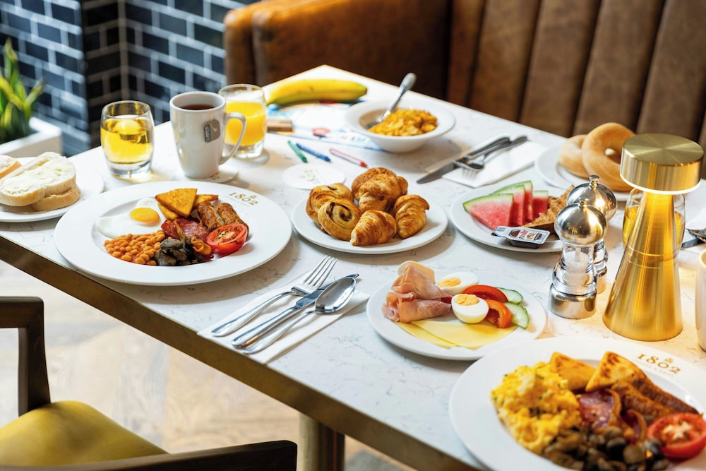 Courtyard by Marriott Edinburgh 45/64