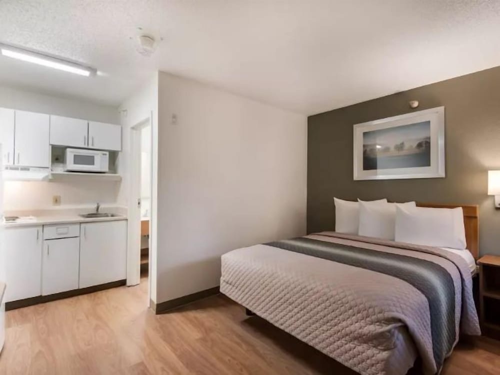 Birch Hill Suites Kansas City - Independence, Mo 5/24