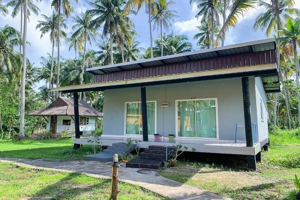 Koh Kood Far East Resort 6/50