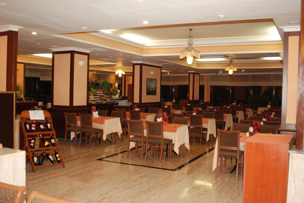 Nazar Beach City & Resort Hotel 20/32
