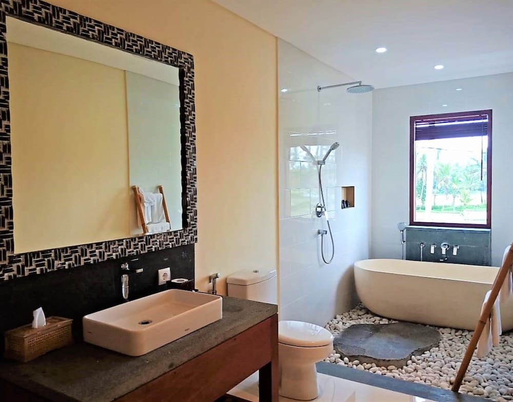 D Lobong Suite 28/31