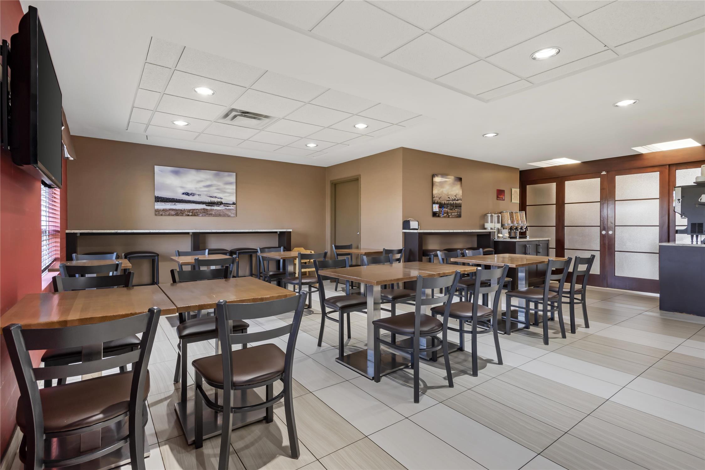 Best Western Plus Red Deer Inn and Suites 47/61