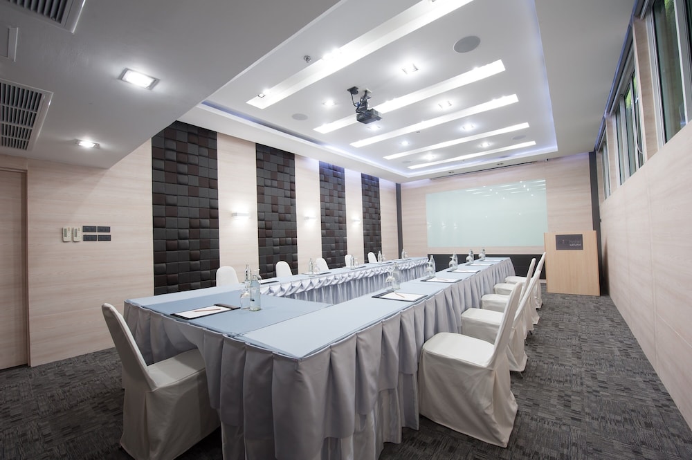 Arize Hotel Sukhumvit 33/47