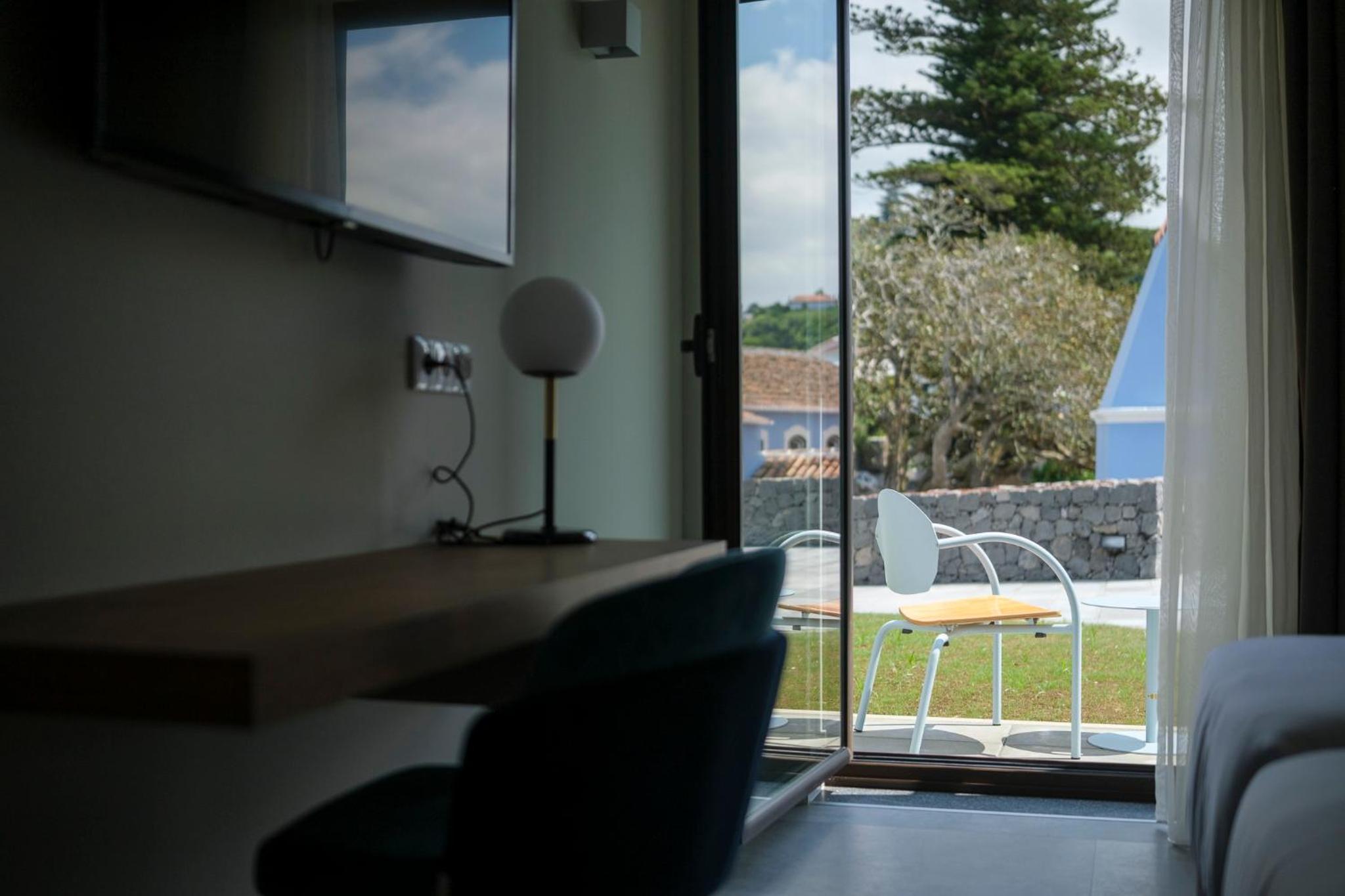 غرفة بسرير مزدوج بشرفة، AZORES BOOK HOTEL 10/10