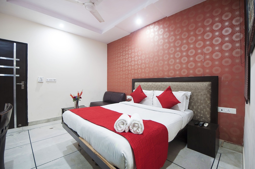 HOTEL APRA INTERNATIONAL 15/34
