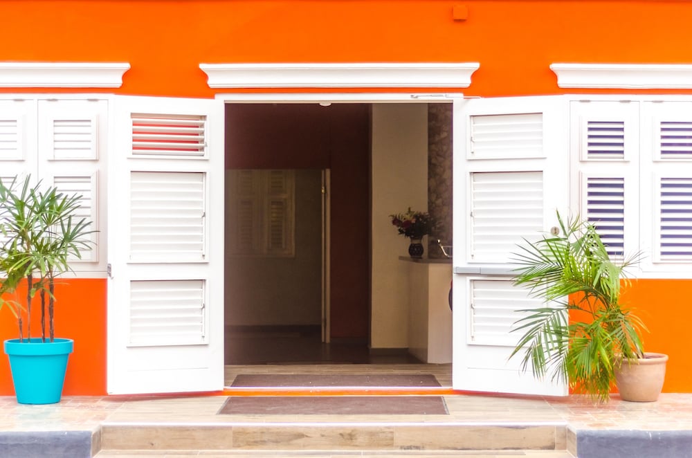 Bed & Bike Curacao Hostel 14/50
