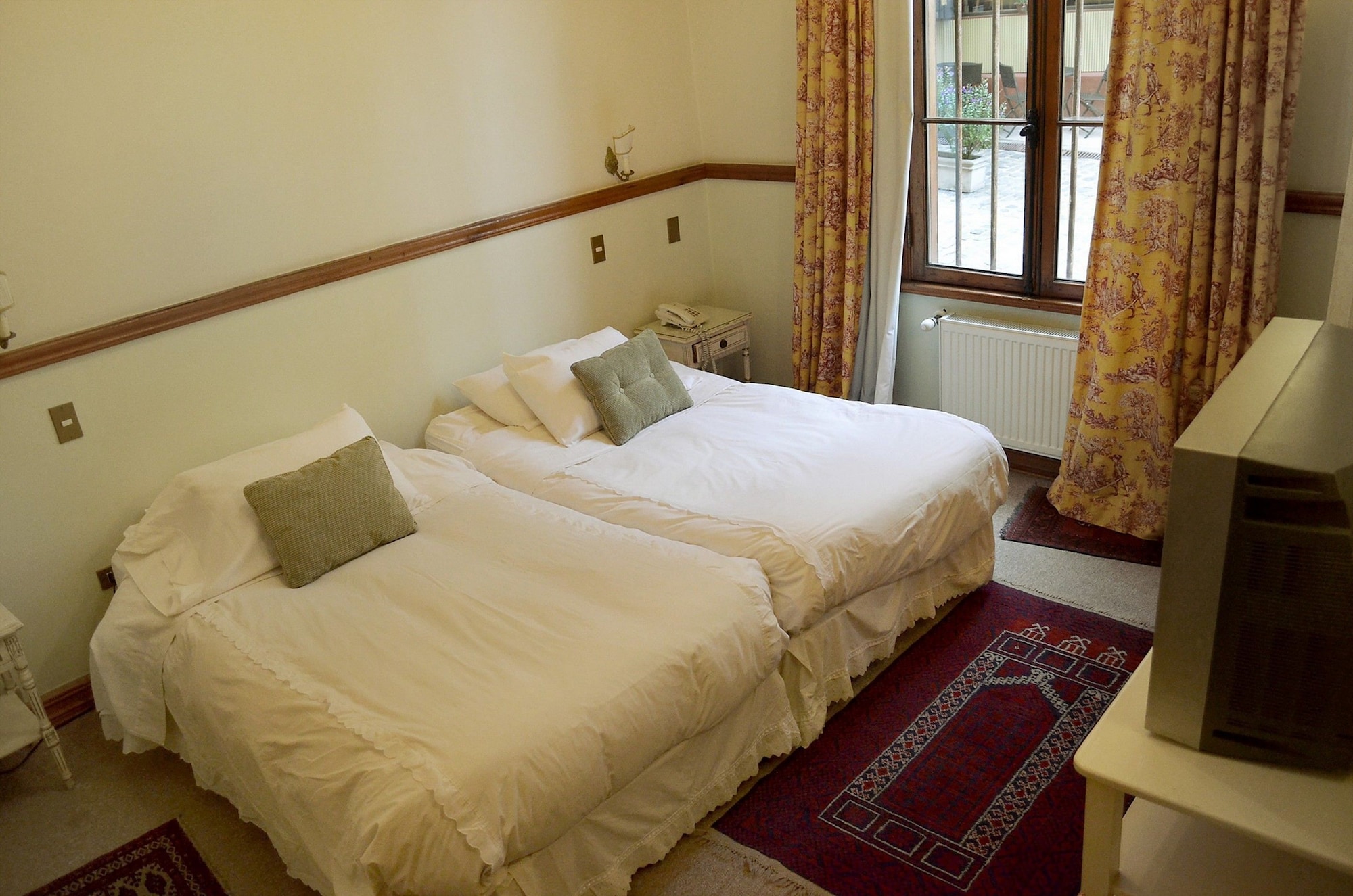 rooms