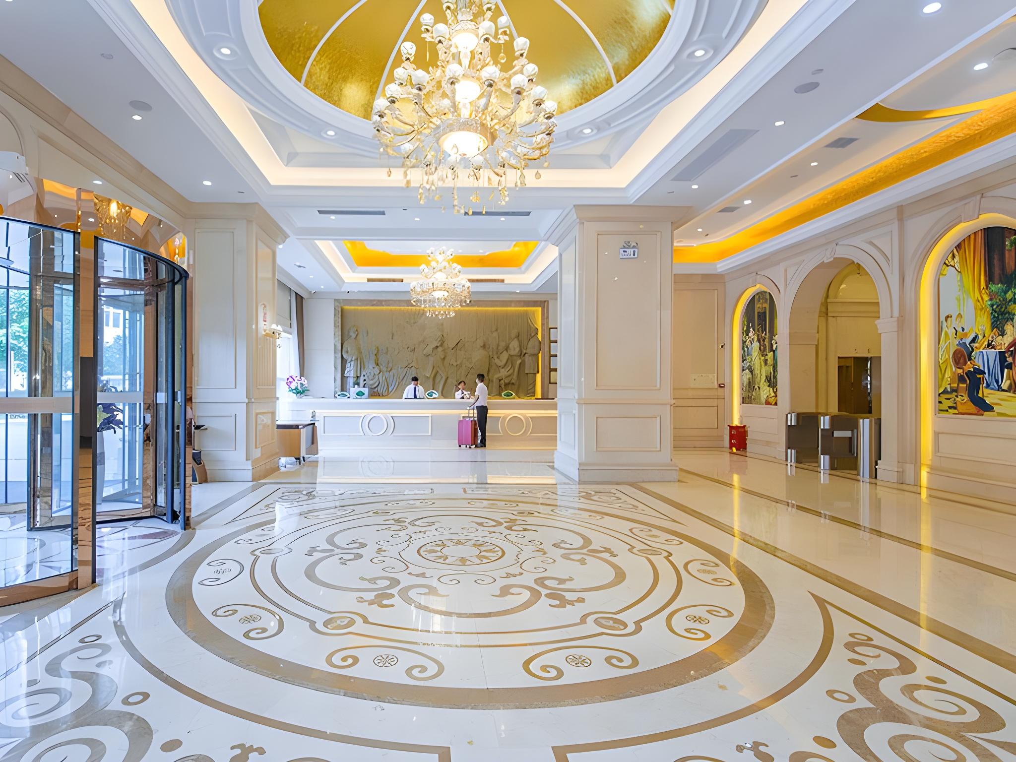 Vienna International Hotel (Wuhan Polar Ocean World) 8/50